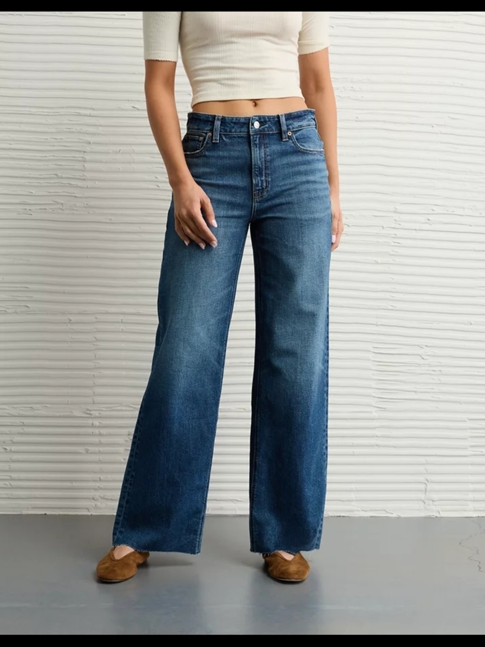 AE Dreamy Drape Stretch Super High-Waisted Baggy Wide-Leg Jean